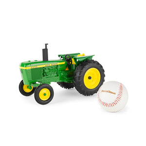 John Deere 1/16 2640 Tractor